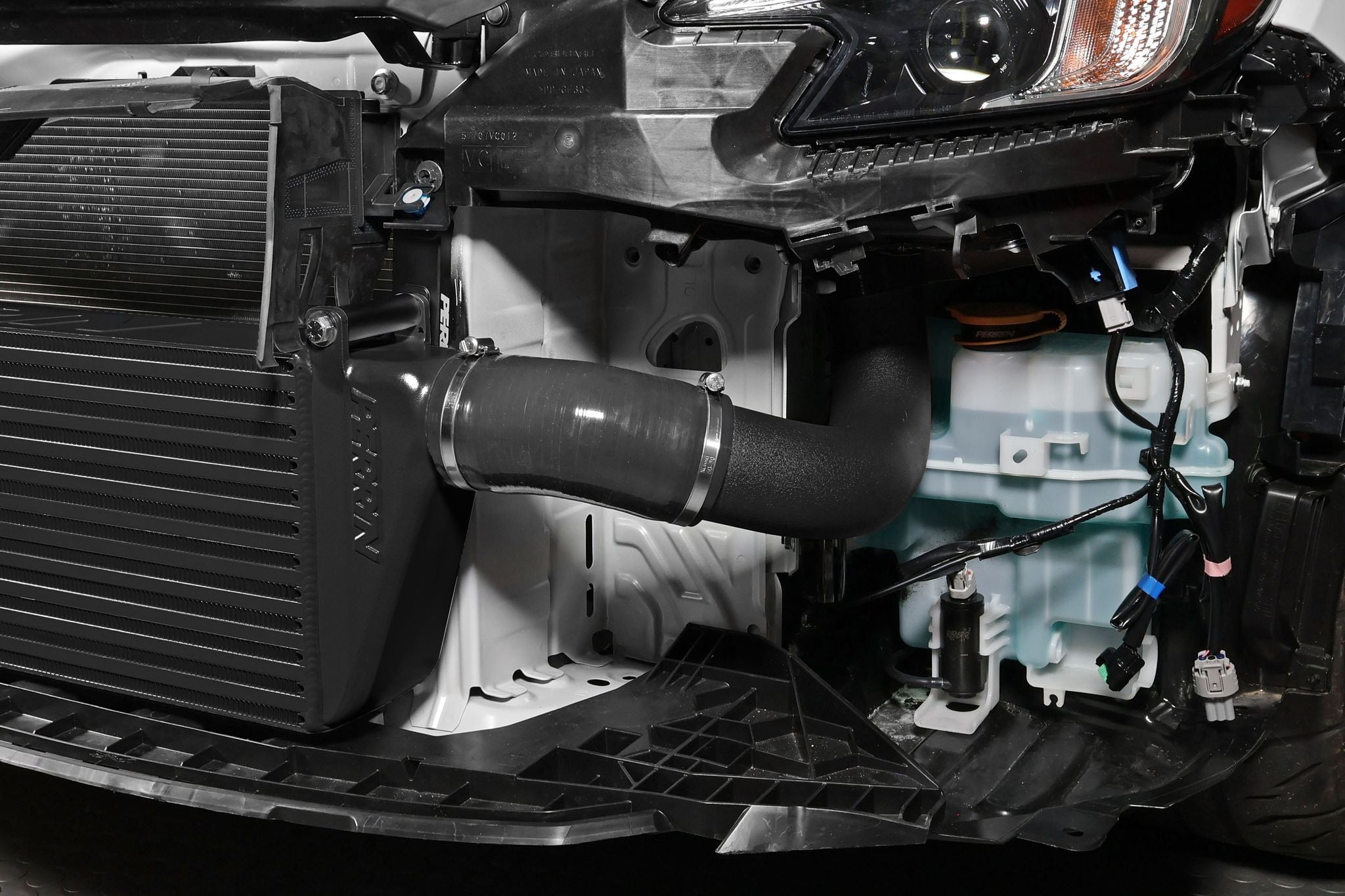 PERRIN FRONT MOUNT INTERCOOLER KIT - Black Tubes & Black Core - 2022+ WRX