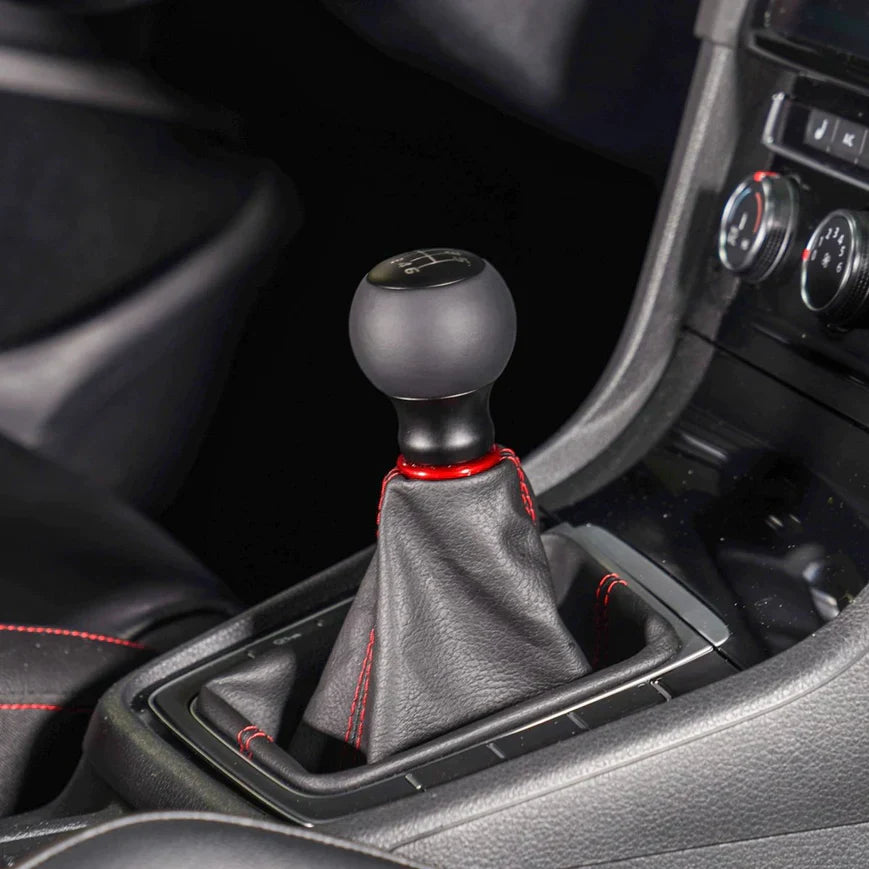 Billetworkz Fusion Weighted Shift Knob w/ 5 Speed Shift Pattern Engraving - 5 Speed Subaru models