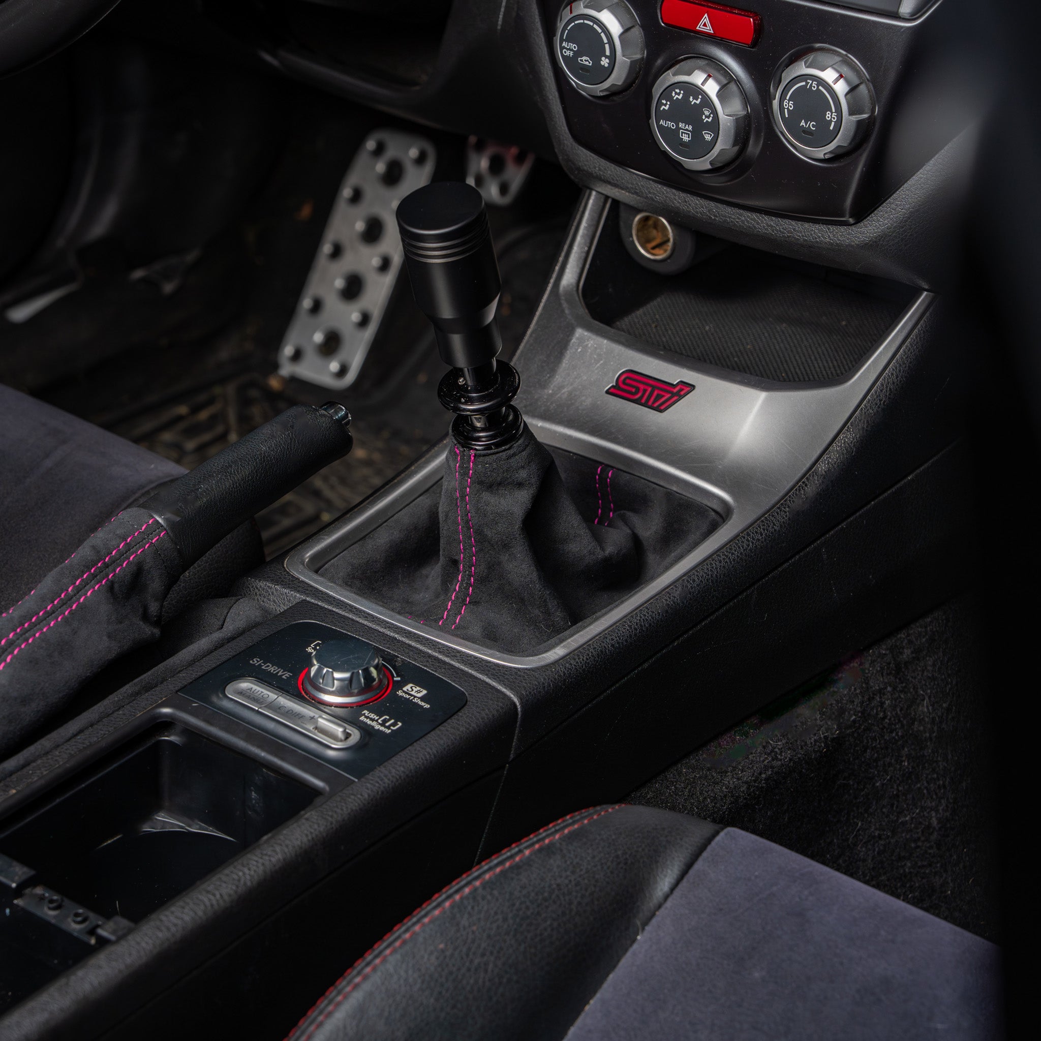 Billetworkz Premium Alcantara Shift Boot – Subaru STI 2008–2014