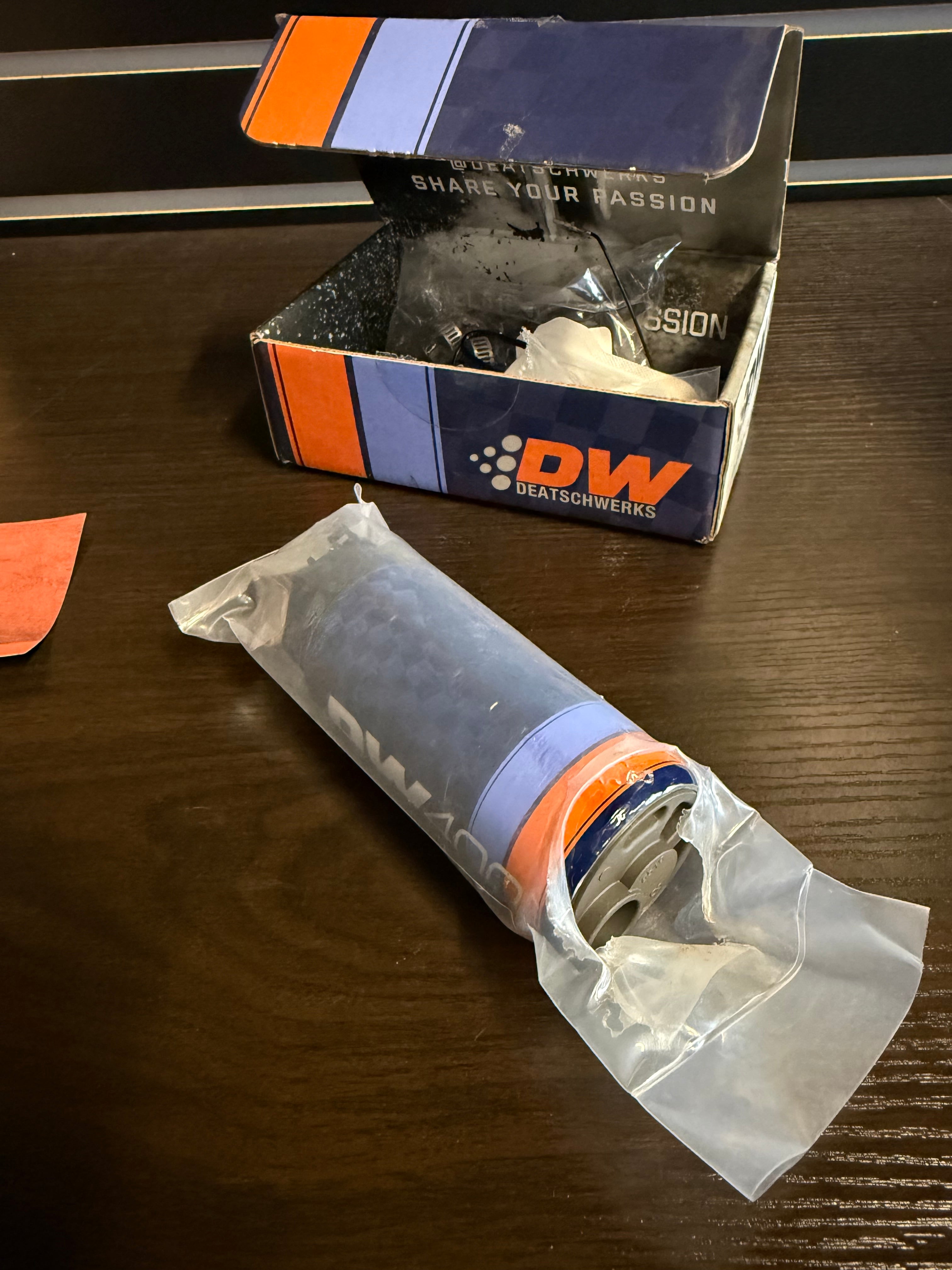 GARAGE SALE - DEATSCHWERKS DW400 SERIES FUEL PUMP WITH INSTALL KIT - 02-07 WRX, 04-07 STI