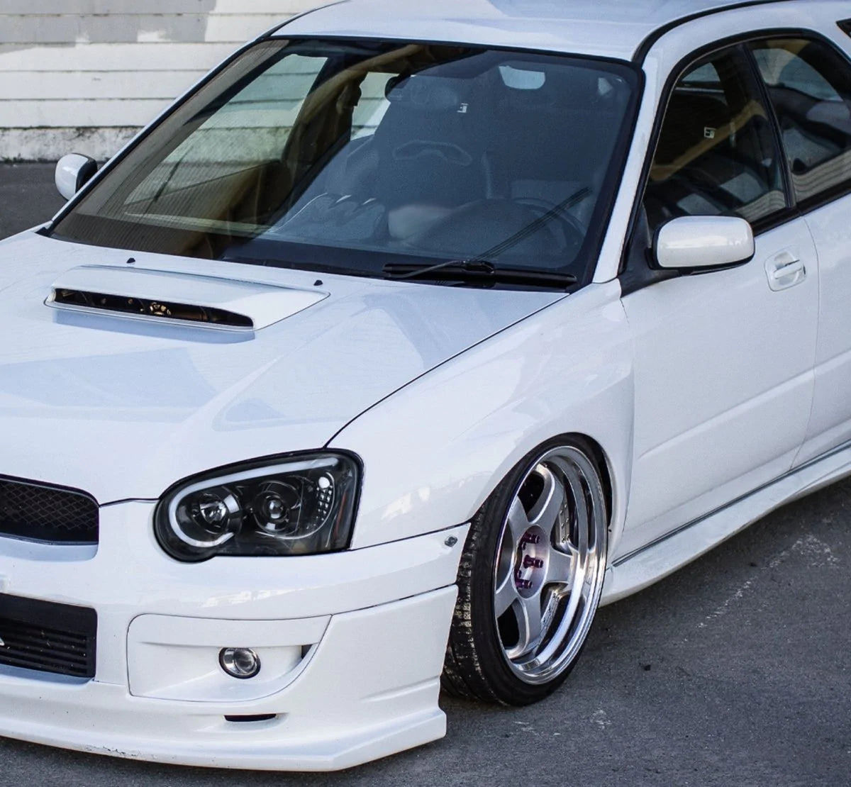 Spec-D LED Bar Style Projector Headlights w/ Gloss Black Base and Clear Lense - 2004-2005 WRX, 2004-2005 STI w/ OEM Halogen Lights