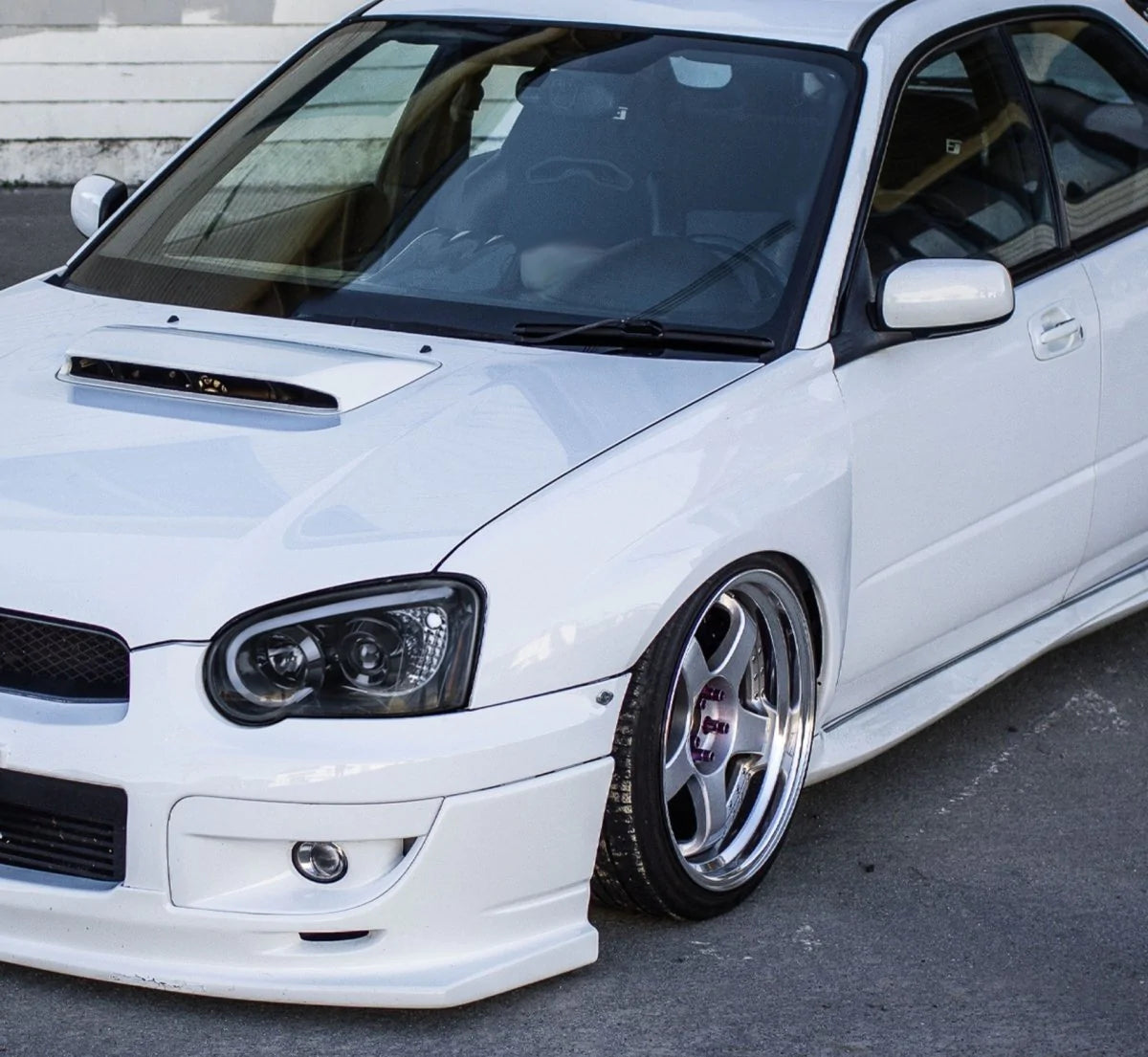 Spec-D LED Bar Style Projector Headlights w/ Gloss Black Base and Smoke Lense - 2004-2005 WRX, 2004-2005 STI w/ OEM Halogen Lights